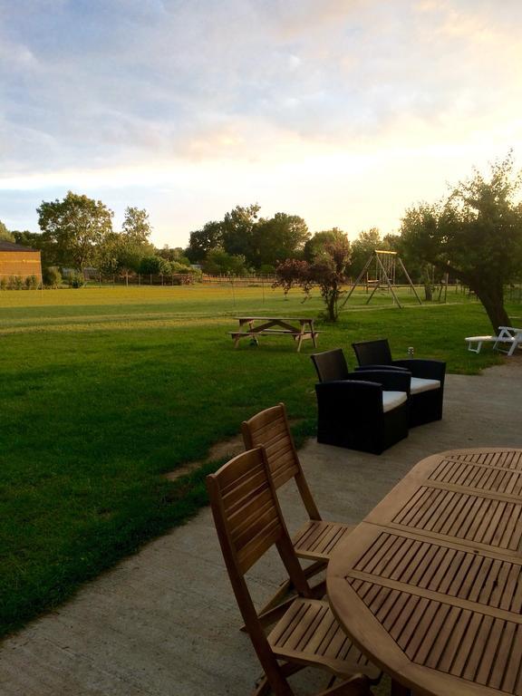 La Petite Ferme Bed & Breakfast Maze Luaran gambar